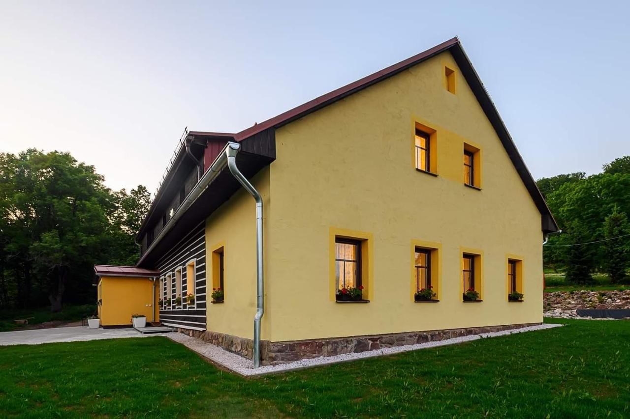 Chalupa Krenov 62 Bernsdorf Esterno foto